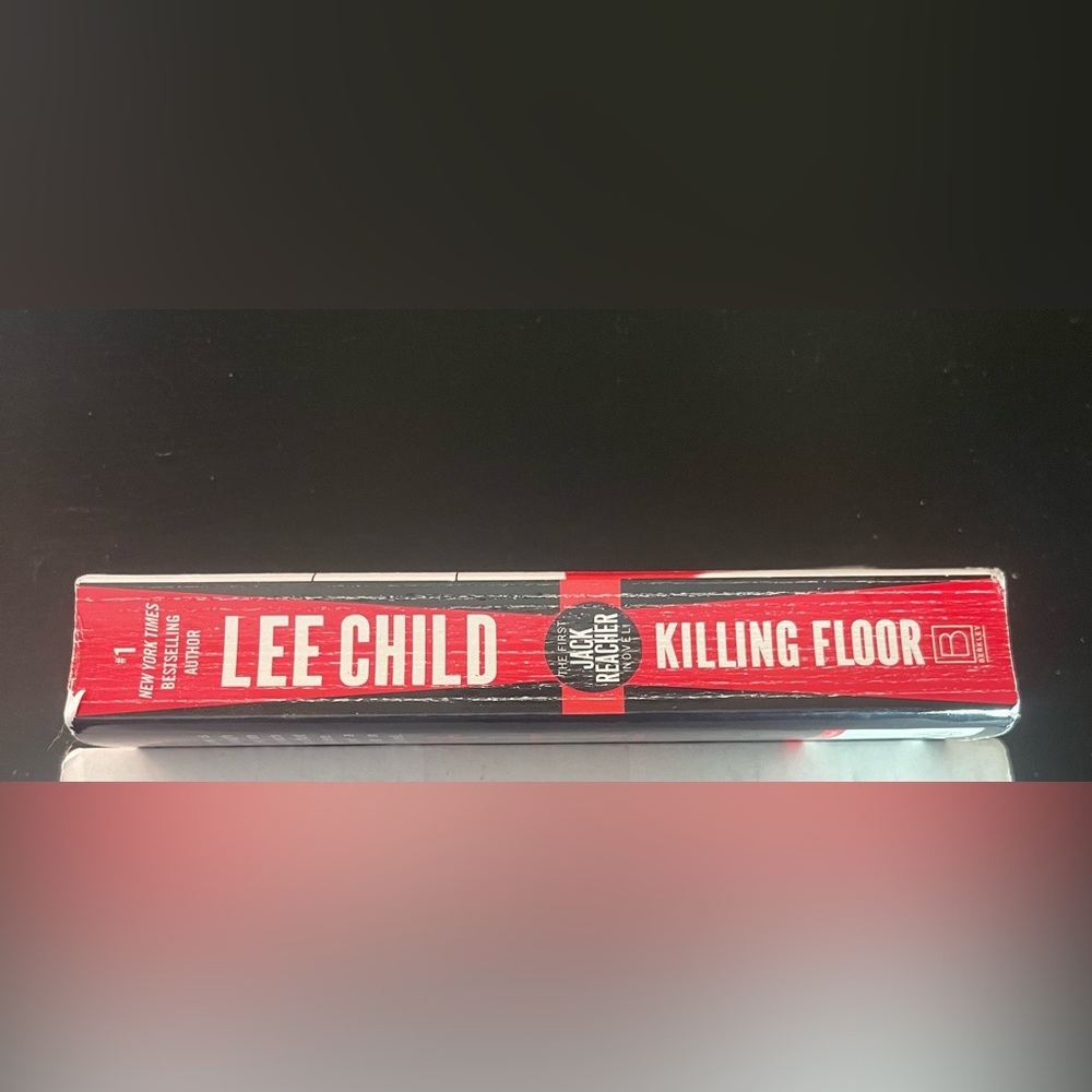 Lee Child’s Killing Floor Paperback